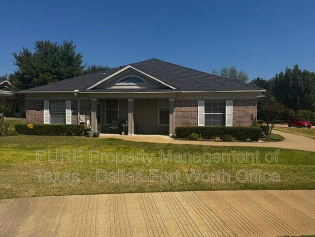 Foto del edificio - 400 W Glade Rd