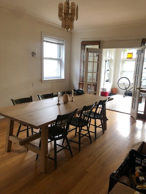 Foto del edificio - 5847 N Kenmore Ave