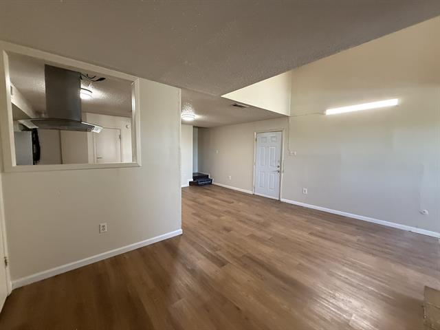 Foto del edificio - 9696 Walnut St