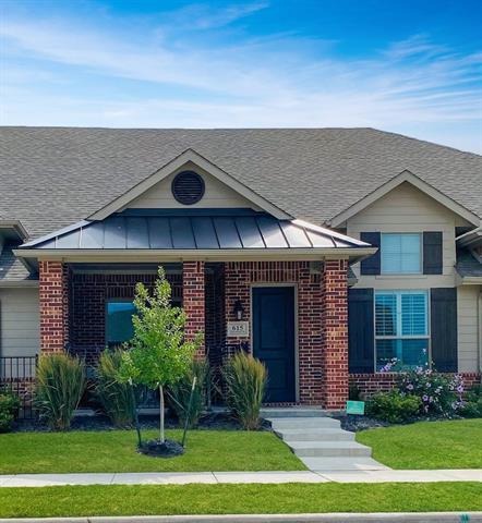 Building Photo - 615 Cloverleaf Dr