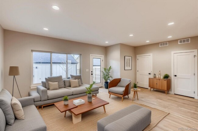 Foto del edificio - 4637 S Lincoln St