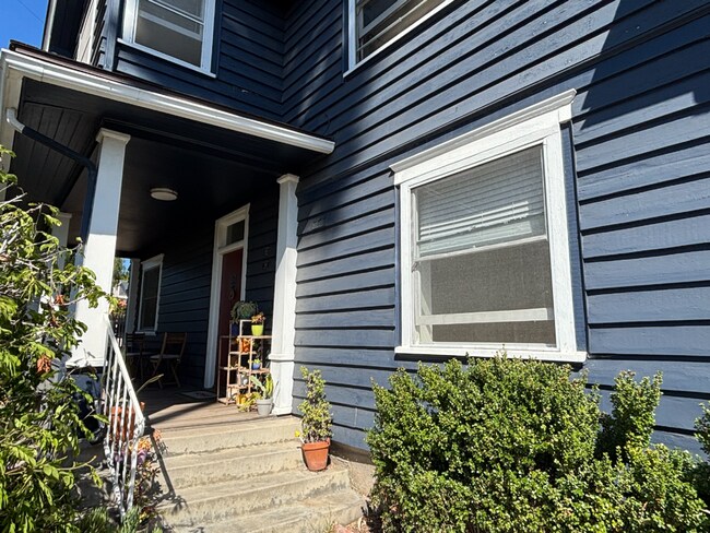 Foto del edificio - Tyler &amp; Maryland Duplex