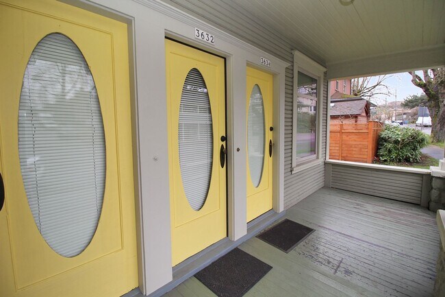 Foto del edificio - 3628-3634 SE Milwaukie Ave
