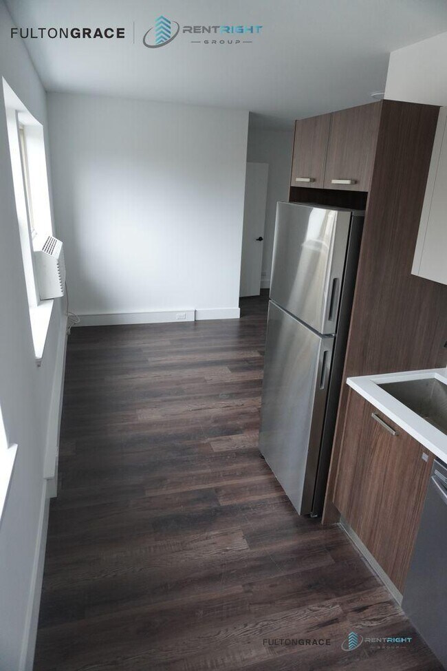 Foto del edificio - 0 bedroom in Chicago IL 60660