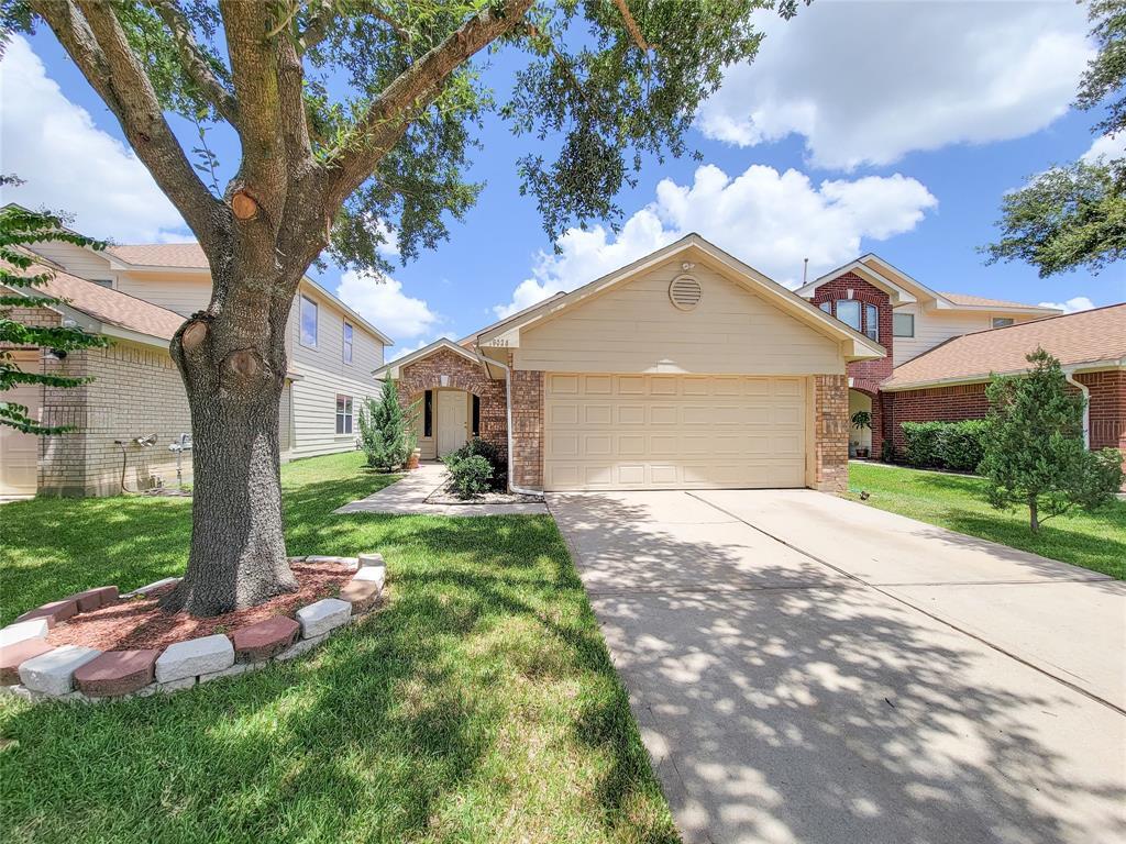 Foto principal - 19026 Yellow Thrush Dr