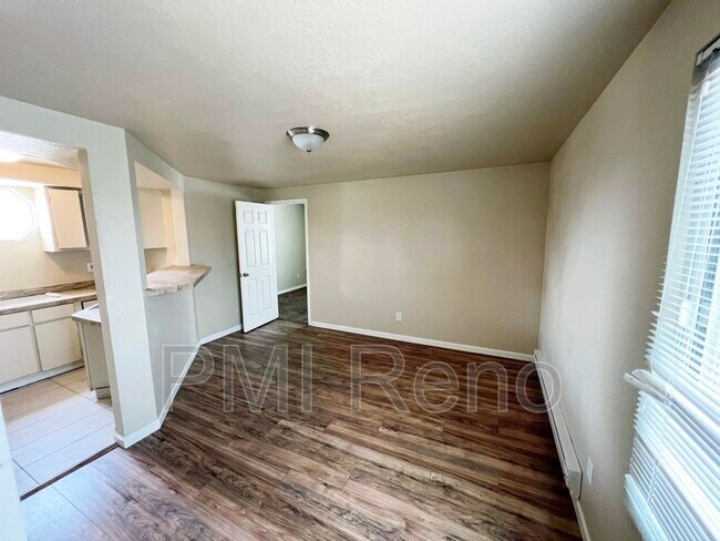 Building Photo - 1550 Auburn Way