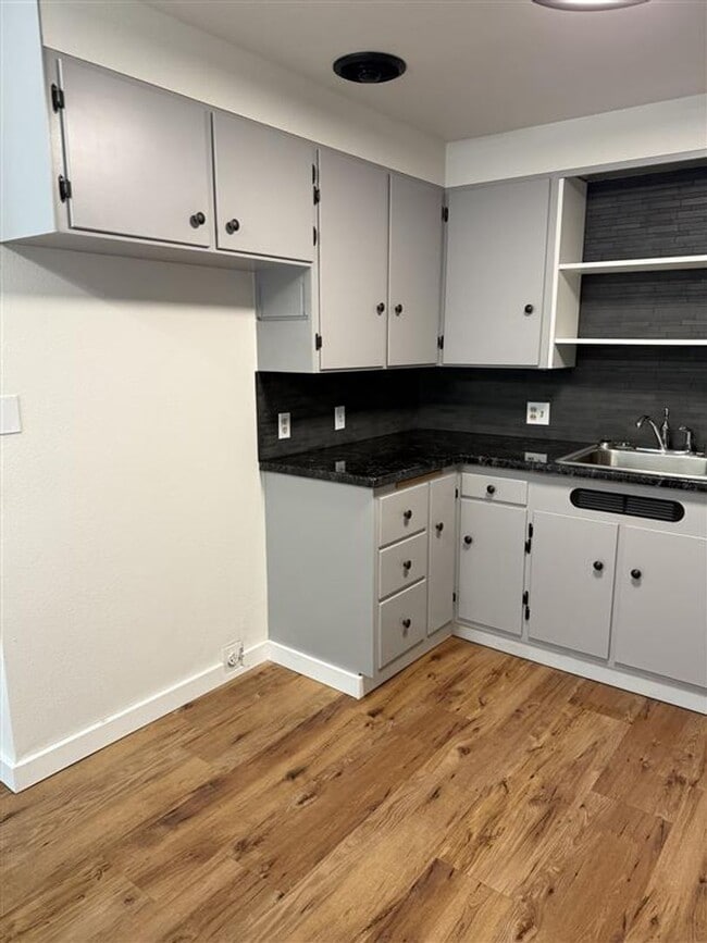 Building Photo - 1795 Main Street