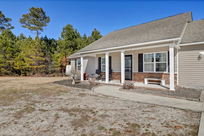 Foto del edificio - 105 Rosemary Ave