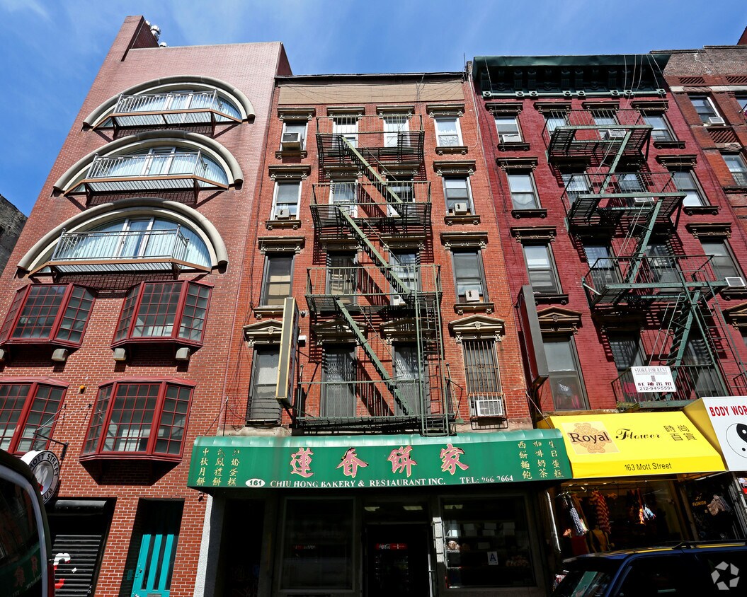 Foto del edificio - 161 Mott St