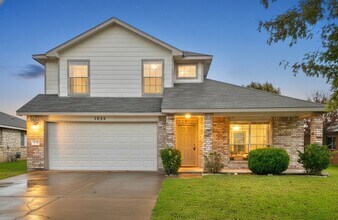 Building Photo - 3030 Rain Dance Loop