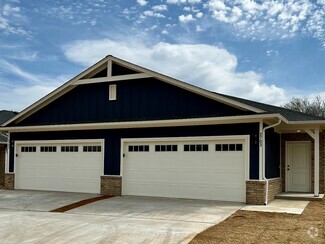 Building Photo - 2704 Belmont Rd