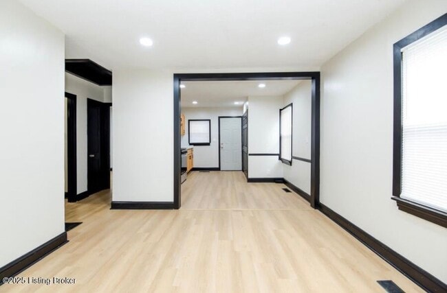 Foto del edificio - 9203 Wilson St