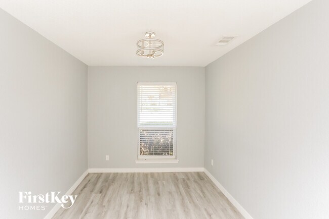 Foto del edificio - 3208 Kiest Hill Dr