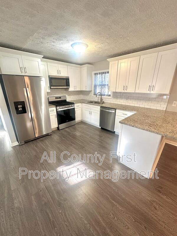 Photo - 2975 McGlynn Ct House