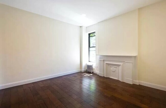 Foto del edificio - 167 Waverly Avenue