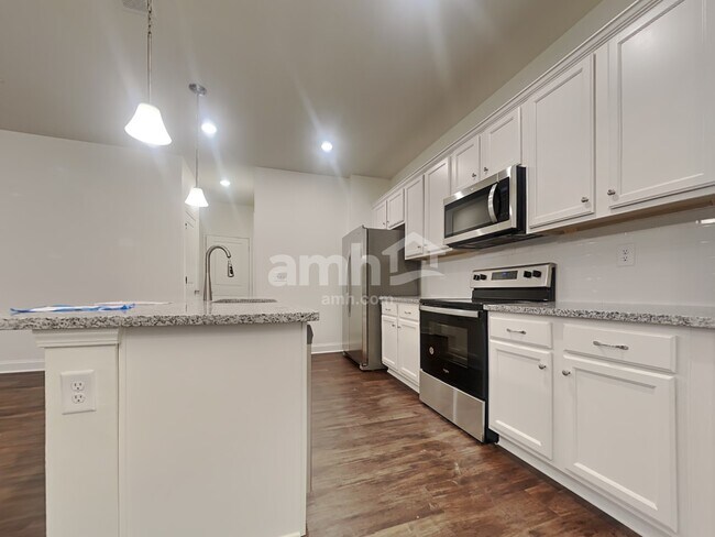 Foto del edificio - 475 Summit View Lane