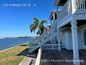 Building Photo - 155 Pompano Dr SE