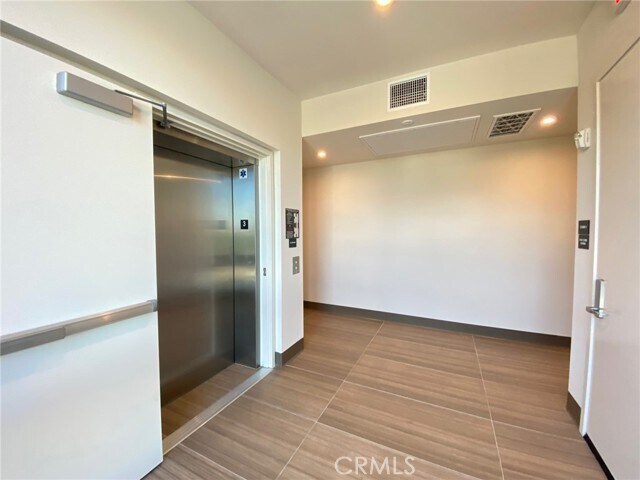 Foto del edificio - 1110 S Urbana St