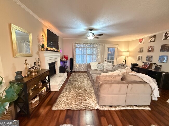 Building Photo - 5045 Laurel Springs Way SE