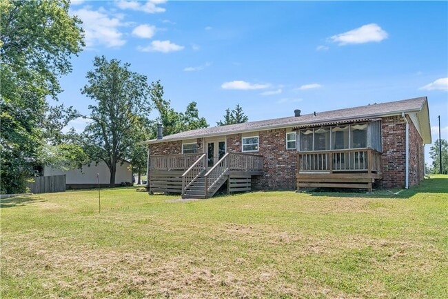 Building Photo - 811 S Riviera Dr