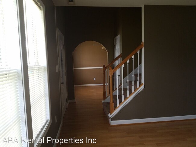 Foto del edificio - 3 br, 2 bath House - 215 Rudolph Lane