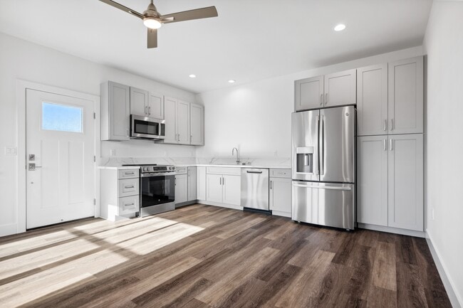 Building Photo - 18 Ohana St