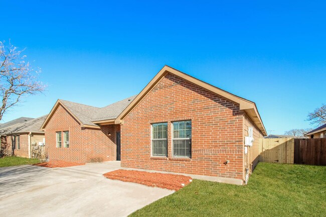 Foto del edificio - 1202 Mulkey Ln