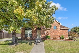 Building Photo - 846 Gold Camp Rd