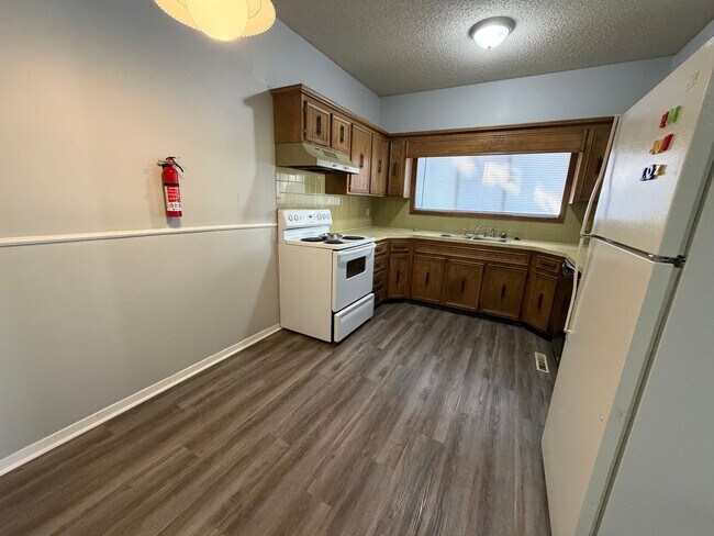 Foto del edificio - 3 Bed 2 Bath Duplex