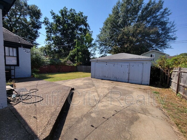 Building Photo - 925 N Trezevant St