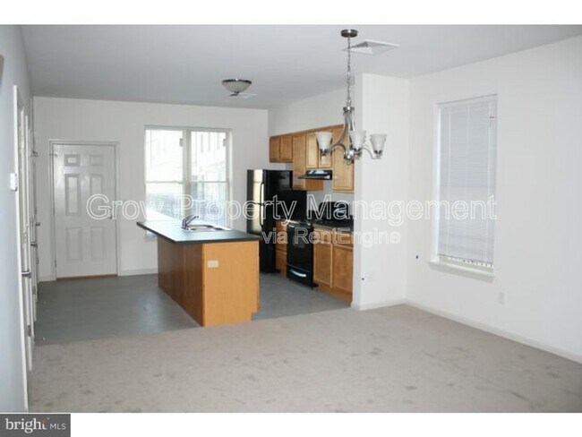 Foto del edificio - 745 S 13th St