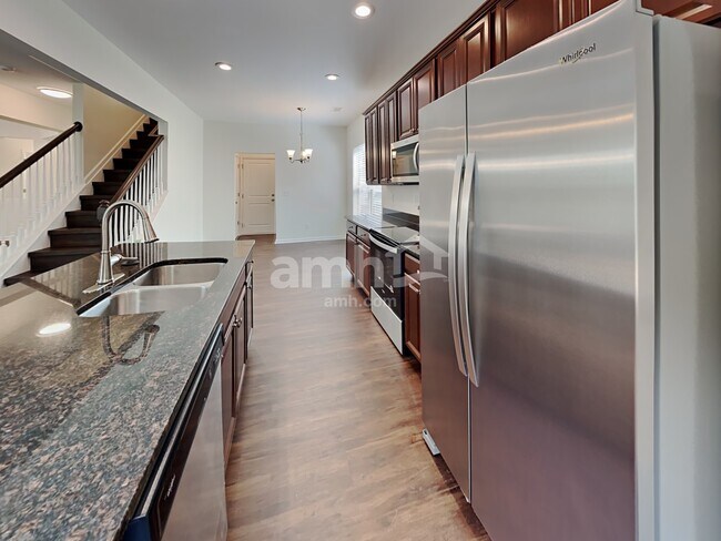 Building Photo - 1490 Aster Ives Dr