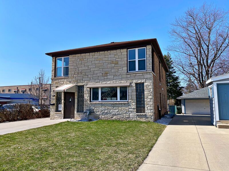 2579 S 76th St, West Allis, WI 53219 Condo for Rent in West Allis, WI