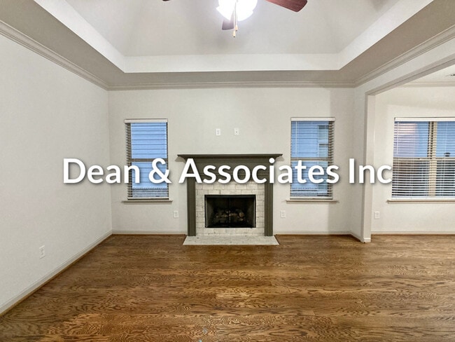 Building Photo - 2044 Springfield Dr