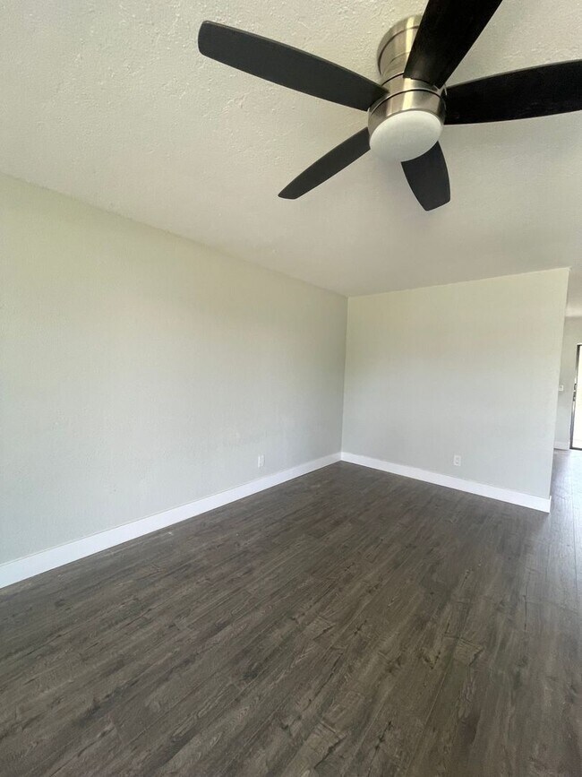 Photo - 1920 SW 47th Terrace Apartment