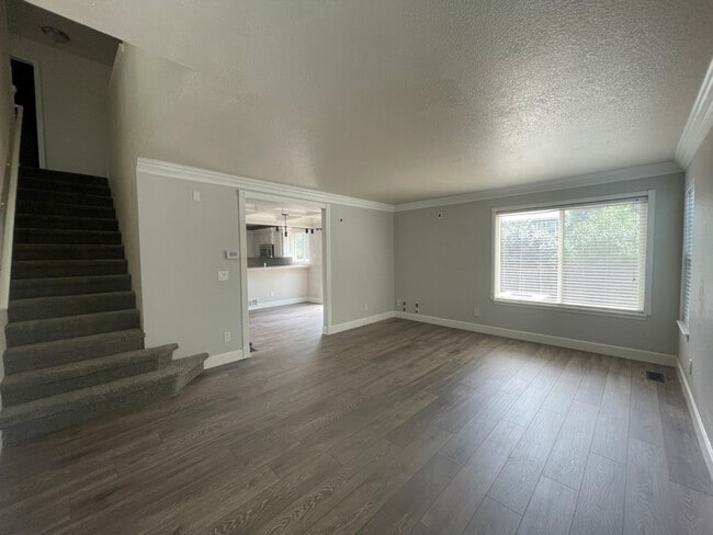 Building Photo - 1813 Terrace Ct