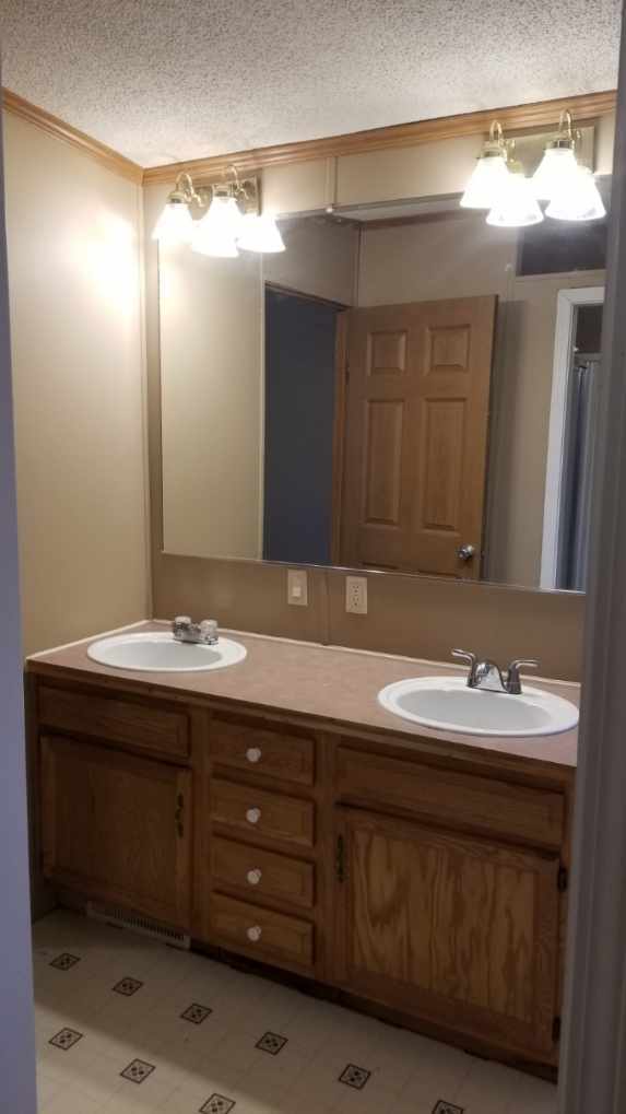Building Photo - 1271 Grand Ridge Dr