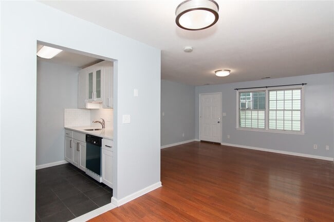 Building Photo - 52 Grieco Dr