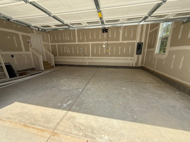 Building Photo - 6412 Fennec Run