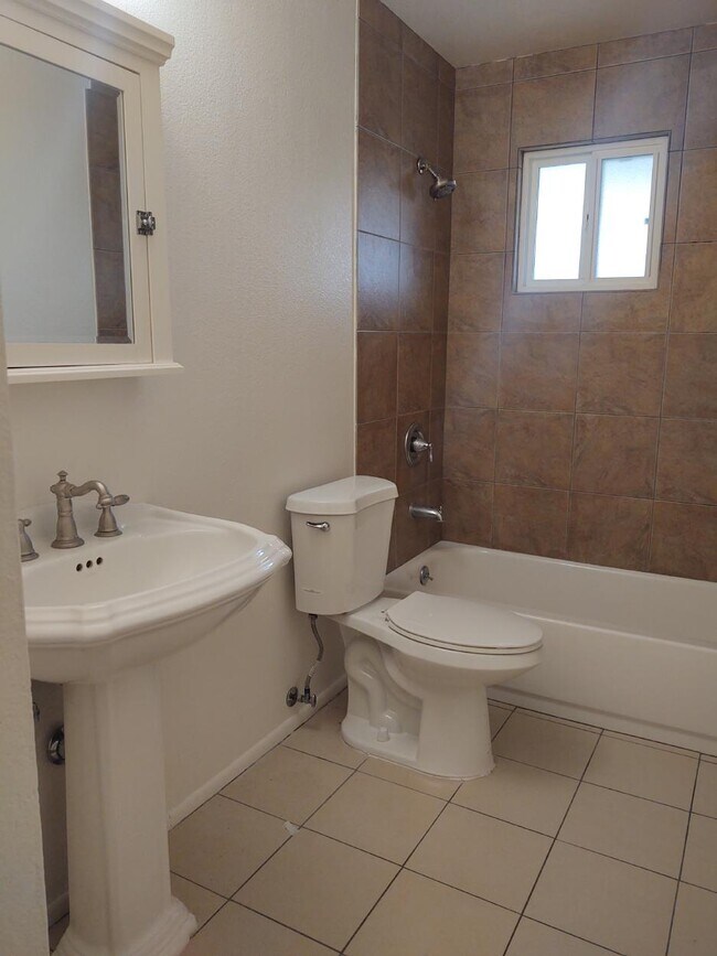 Foto del edificio - 1819 N 18th St