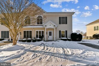 Building Photo - 22539 Chickadee Circle