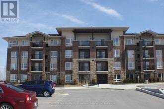 Building Photo - 67 Kingsbury Square