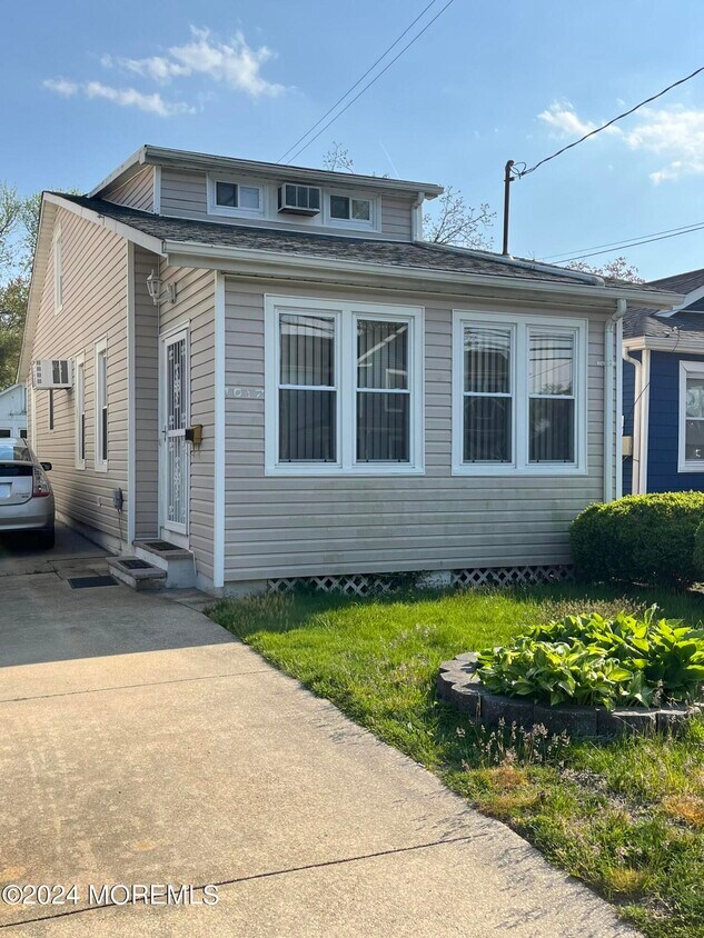Foto principal - 1017 16th Ave