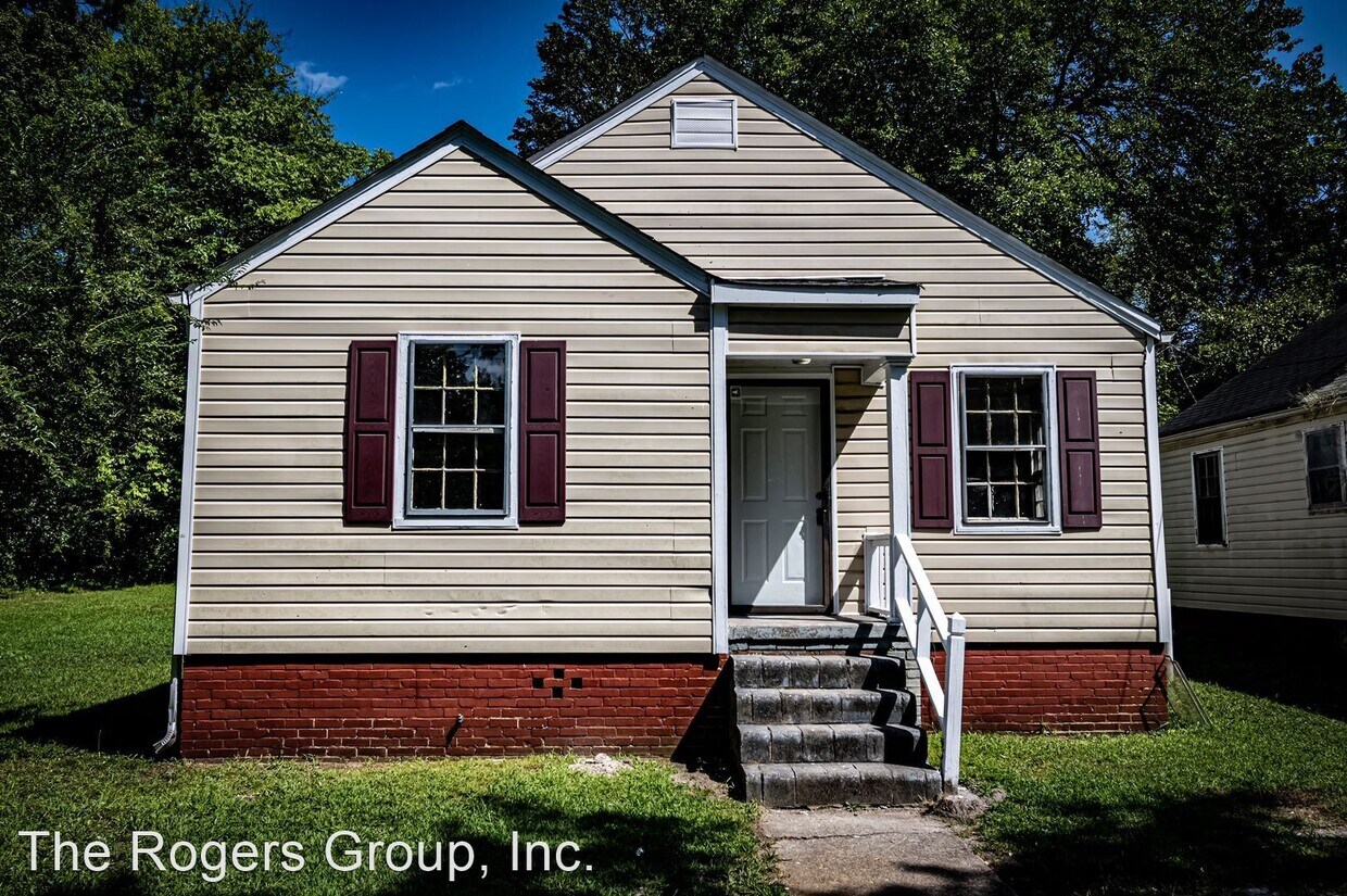 Primary Photo - 2 br, 1 bath House - 520 Clark St.