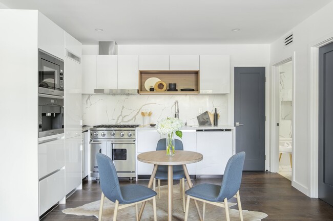 Interior Photo - The Laurel