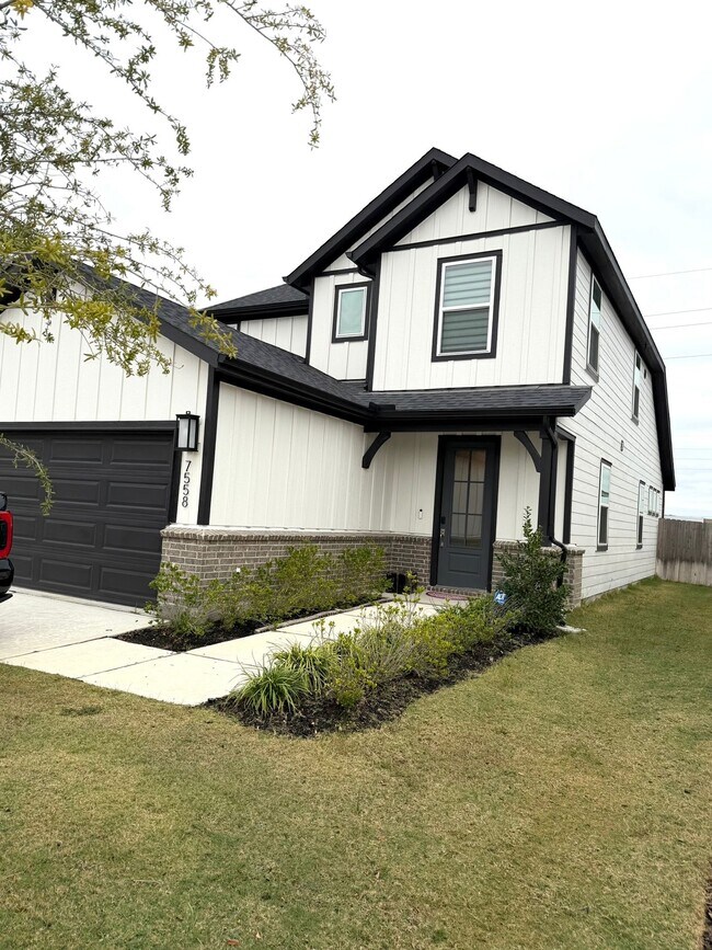 Foto del edificio - 7558 Magnolia Orchid Ln