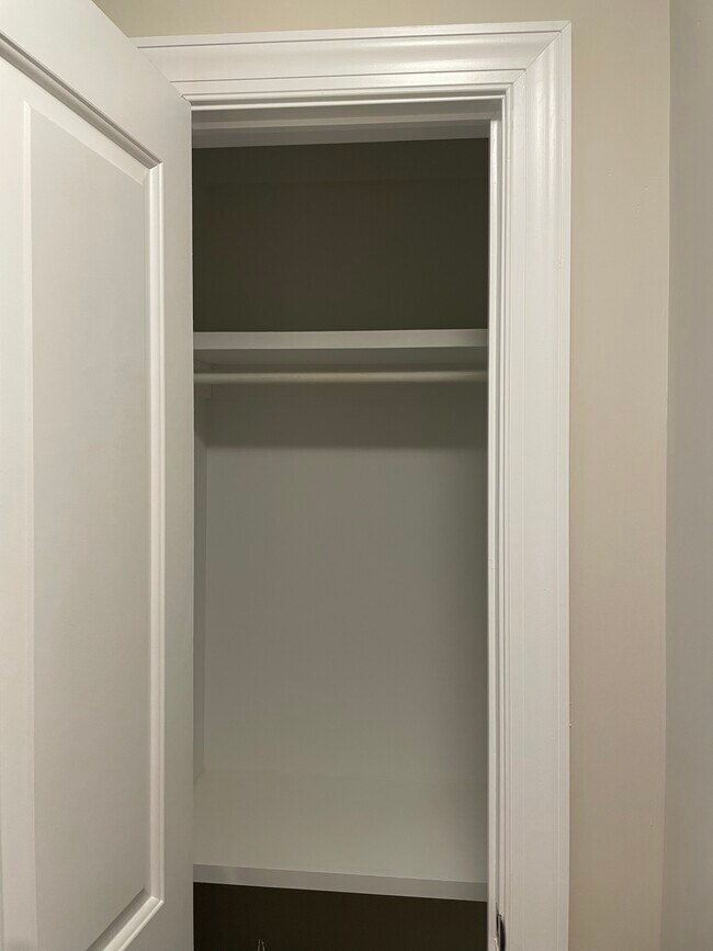 Closet - 140 Hale St