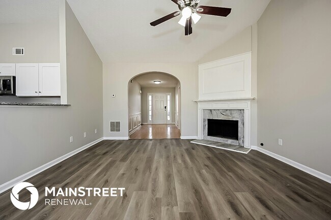 Building Photo - 7545 Broadhurst Dr