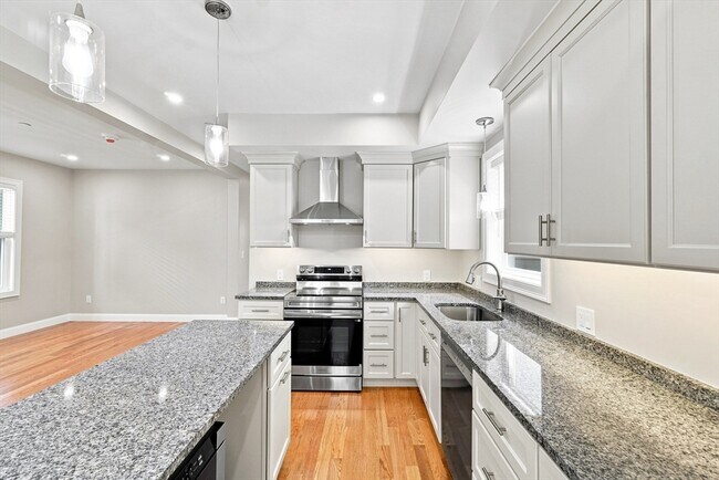 Foto del edificio - 517 E 3rd St
