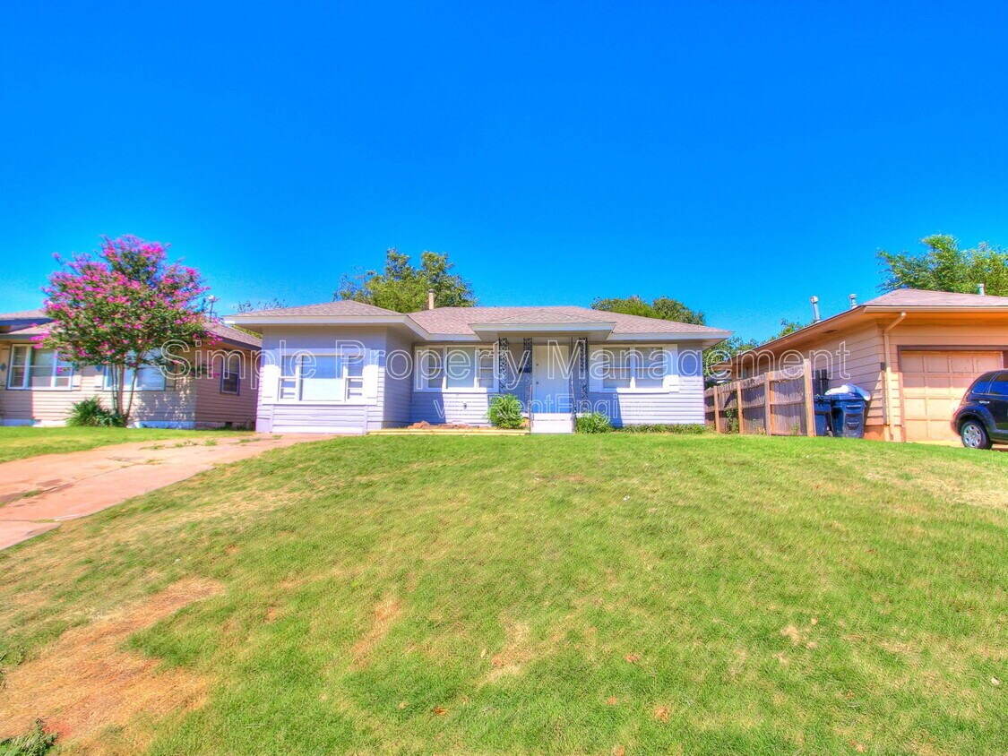 Foto principal - 1321 NW 82nd St